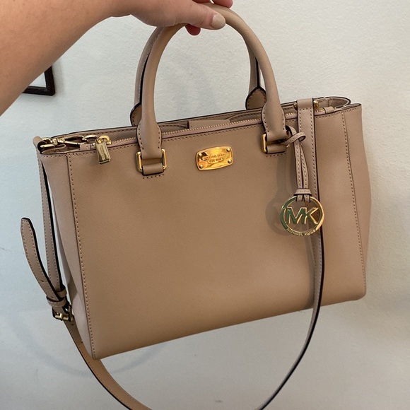 michael kors medium leather satchel purse - Picture 3 of 10